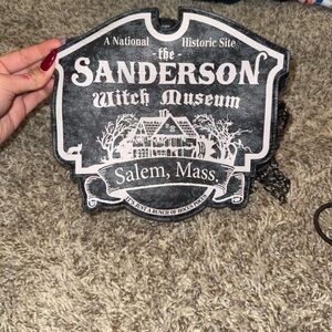Sanderson Witch Museum Decorative handbag,- Black and White